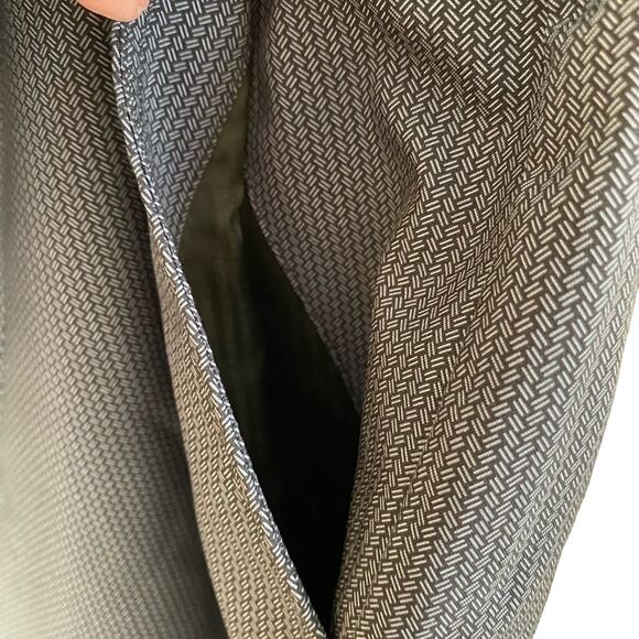 PGA Tour Dark Gray Herringbone Pattern Lightweight Golf Shorts Size 32 - Picture 4 of 8